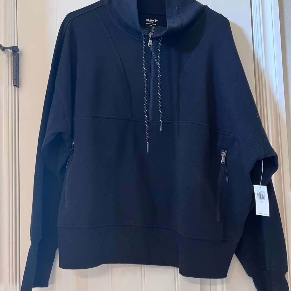 BNWT! Old Navy Dynamic Fleece Black Half-Zip Pullover